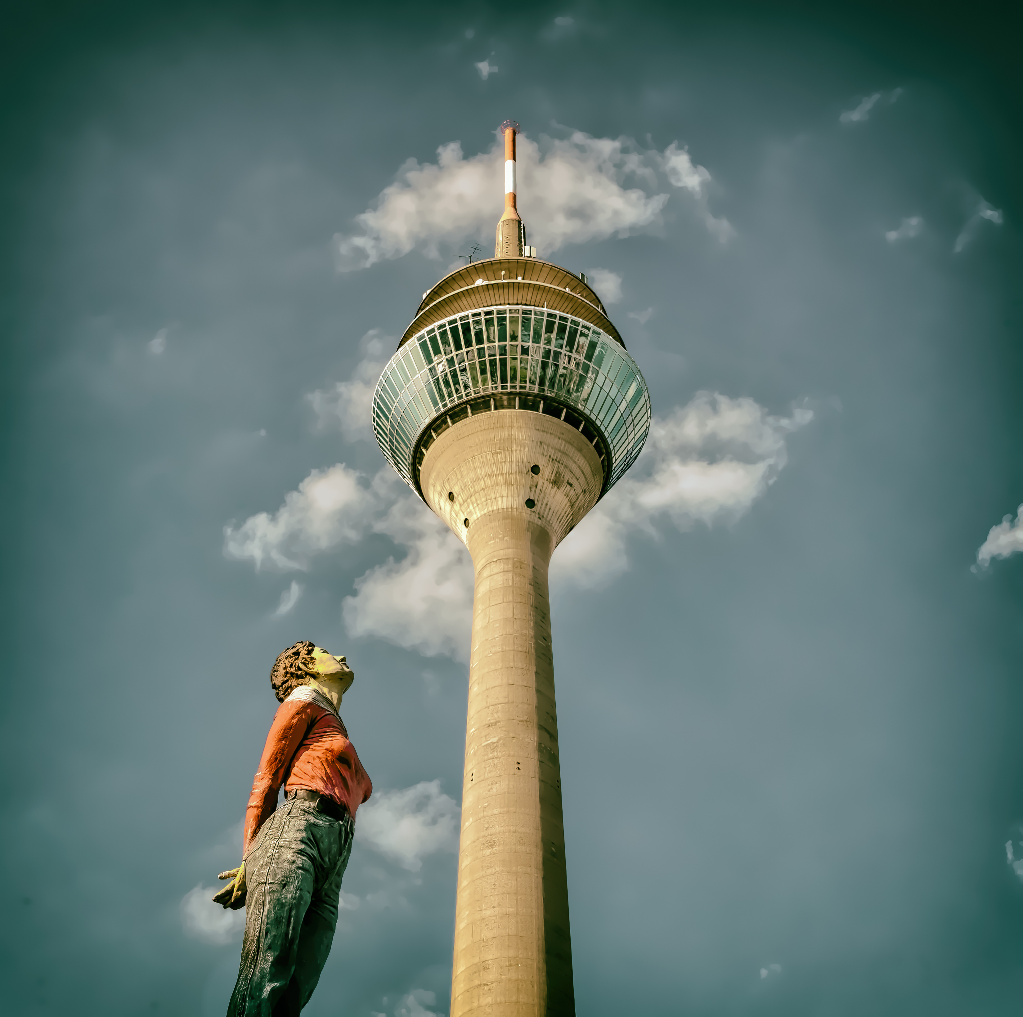 Mit herzlichen Grüßen. Danke an den Unbekannten Ideengeber!