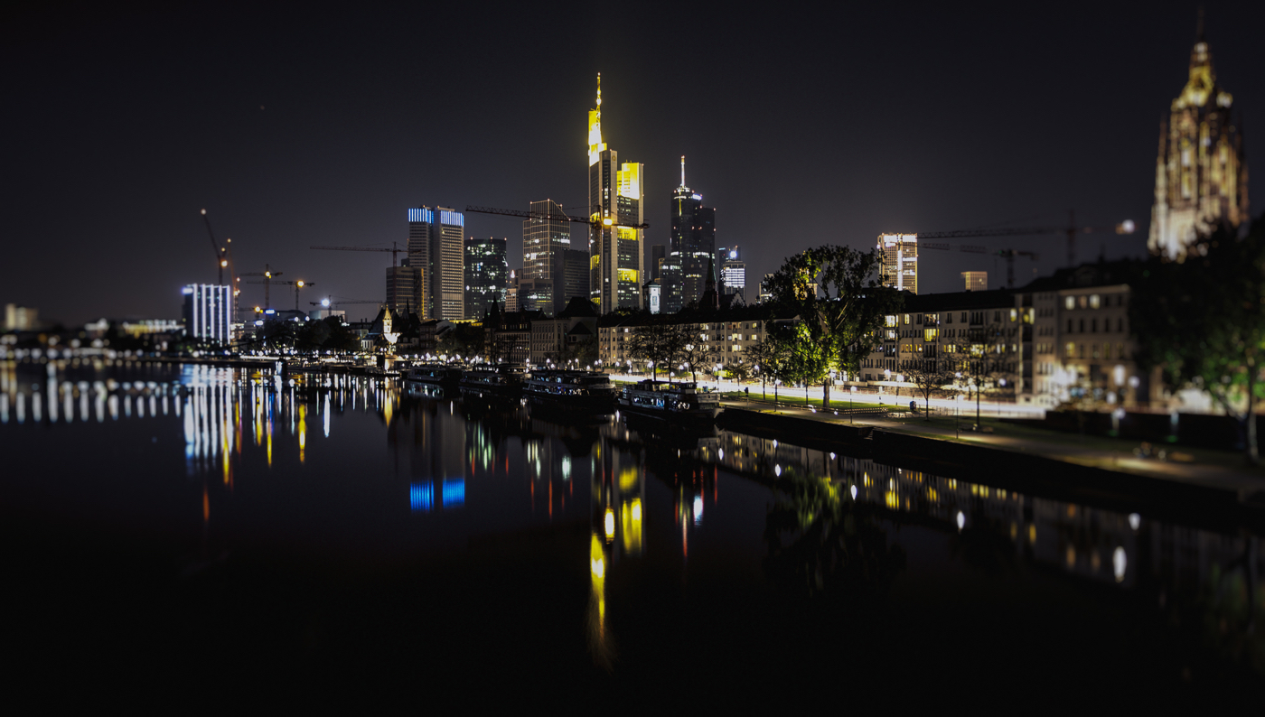 Frankfurt von der alten Brücke